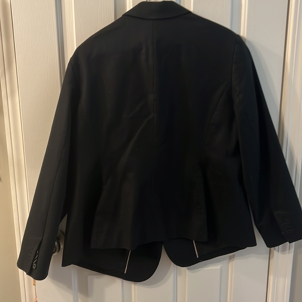Black Single Breasted Fully Lined Blazer - image 2
